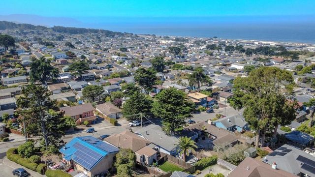 375 Bancroft Way, Pacifica, CA 94044