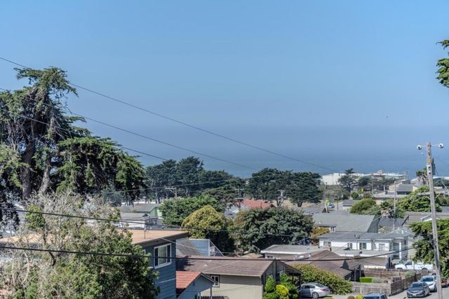 375 Bancroft Way, Pacifica, CA 94044