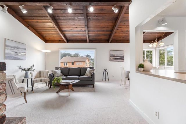 375 Bancroft Way, Pacifica, CA 94044