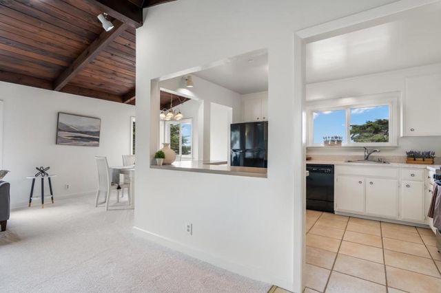 375 Bancroft Way, Pacifica, CA 94044