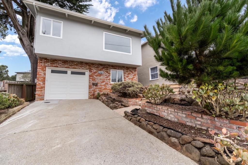 Image 1 of property listing at 375 Bancroft Way, Pacifica, CA 94044