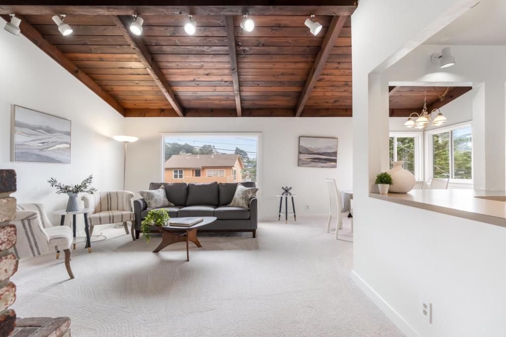 Image 3 of property listing at 375 Bancroft Way, Pacifica, CA 94044