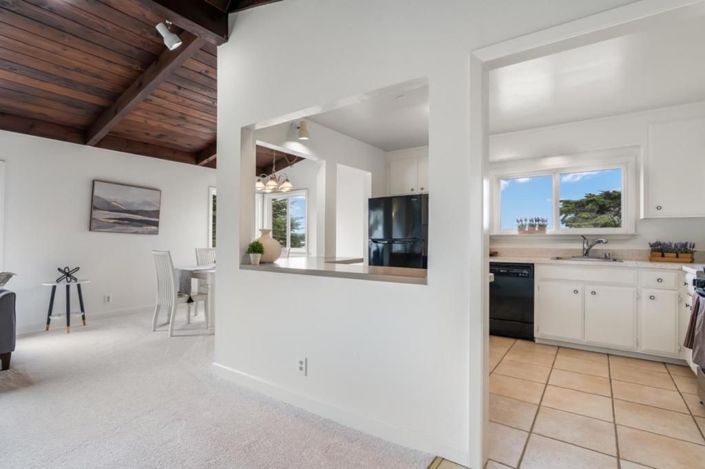 Image 4 of property listing at 375 Bancroft Way, Pacifica, CA 94044