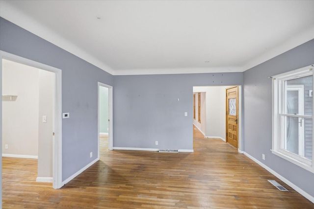 302 3rd Street W, Hastings, MN 55033