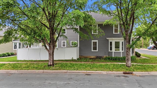 302 3rd Street W, Hastings, MN 55033