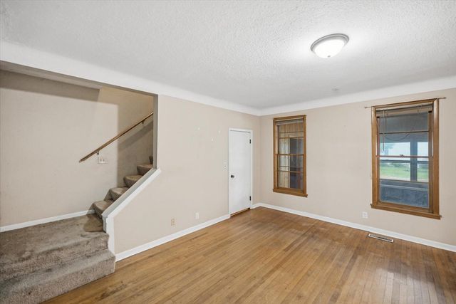 302 3rd Street W, Hastings, MN 55033