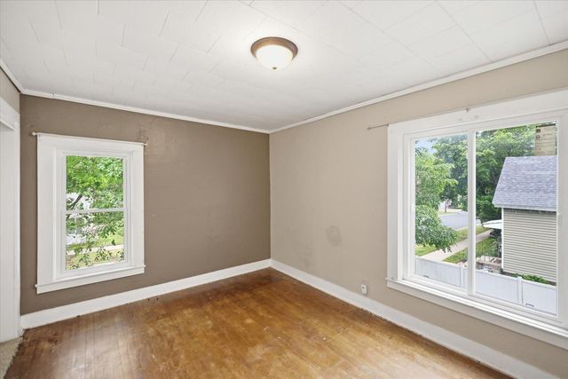 302 3rd Street W, Hastings, MN 55033