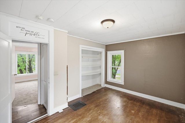 302 3rd Street W, Hastings, MN 55033