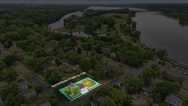 302 3rd Street W, Hastings, MN 55033