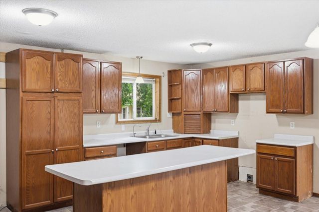 302 3rd Street W, Hastings, MN 55033