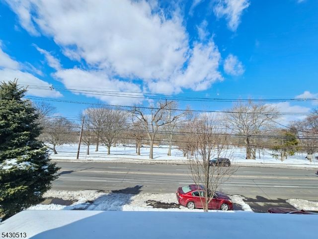 2032 E Saint Georges Ave, Linden City, NJ 07036