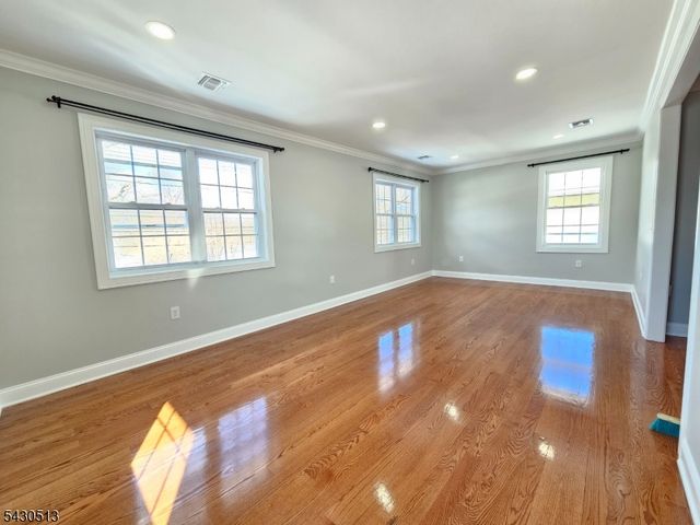 2032 E Saint Georges Ave, Linden City, NJ 07036