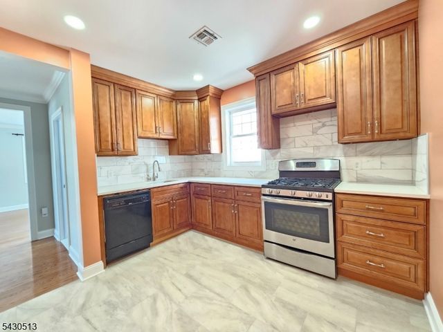 2032 E Saint Georges Ave, Linden City, NJ 07036