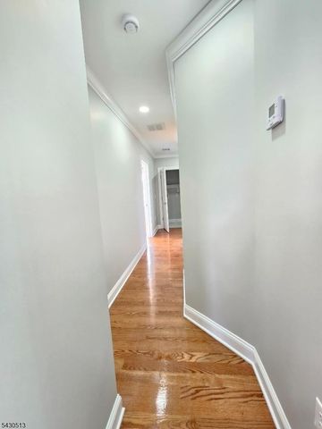 2032 E Saint Georges Ave, Linden City, NJ 07036