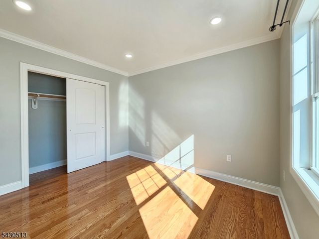 2032 E Saint Georges Ave, Linden City, NJ 07036