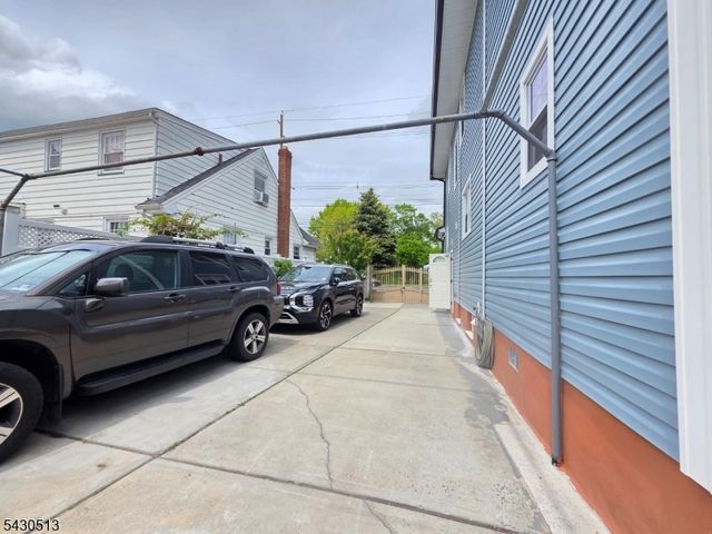 2032 E Saint Georges Ave, Linden City, NJ 07036