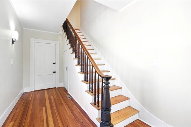 180 State Street B, Northampton, MA 01060