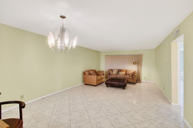 7076 Huntington Lane 608, Delray Beach, FL 33446