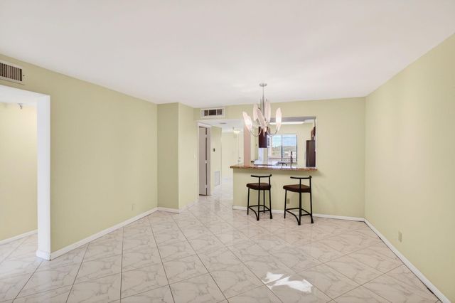 7076 Huntington Lane 608, Delray Beach, FL 33446