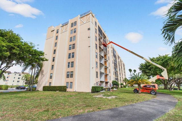 7076 Huntington Lane 608, Delray Beach, FL 33446