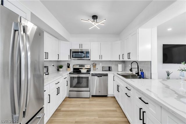 3930 University Center Drive 101, Las Vegas, NV 89119