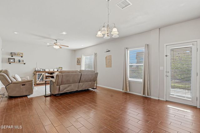 14372 Karen Point, El Paso, TX 79938