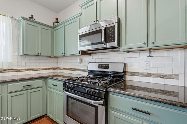 14372 Karen Point, El Paso, TX 79938