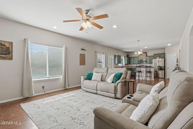 14372 Karen Point, El Paso, TX 79938