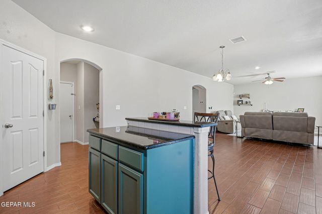 14372 Karen Point, El Paso, TX 79938