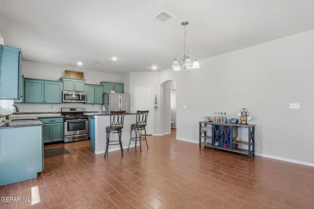 14372 Karen Point, El Paso, TX 79938