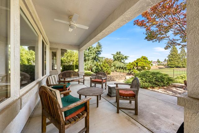 1523 Barn Valley Ln, Lincoln, CA 95648
