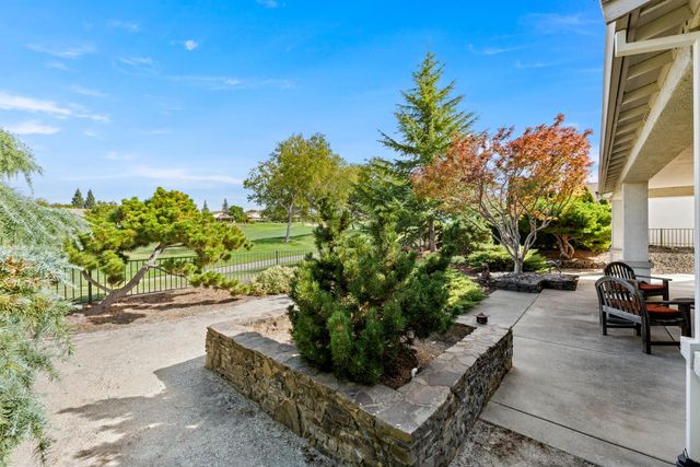 1523 Barn Valley Ln, Lincoln, CA 95648