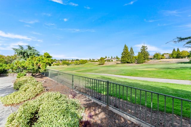 1523 Barn Valley Ln, Lincoln, CA 95648