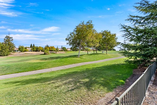 1523 Barn Valley Ln, Lincoln, CA 95648
