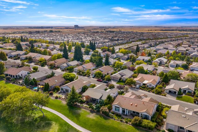 1523 Barn Valley Ln, Lincoln, CA 95648