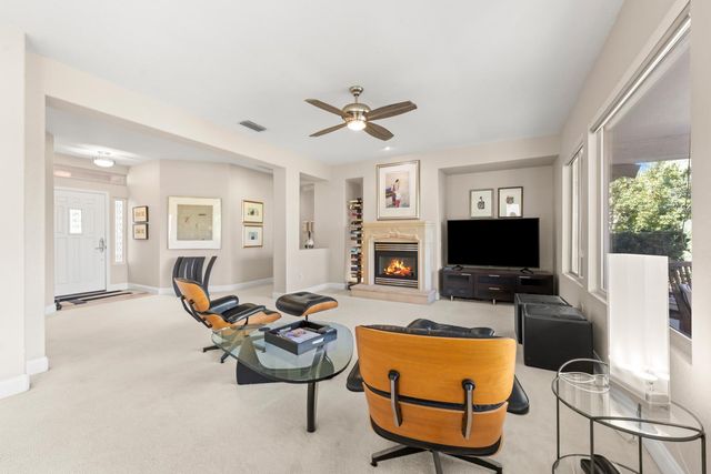1523 Barn Valley Ln, Lincoln, CA 95648