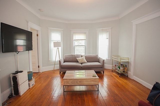 50 Holyoke Road 1, Somerville, MA 02144