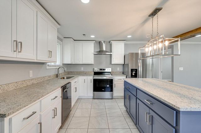 211 Shelby Street, Fort Oglethorpe, GA 30742