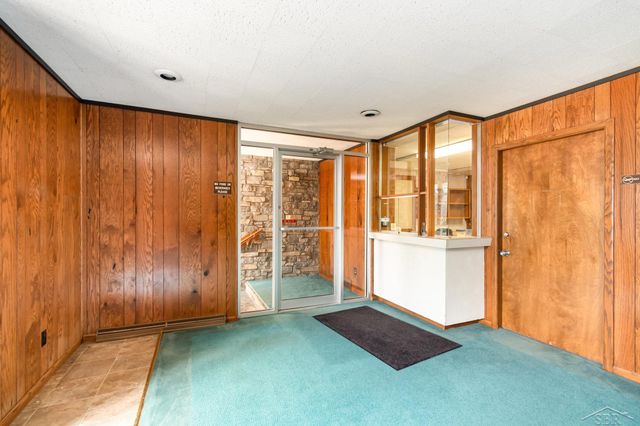 1236 N Michigan Avenue, Saginaw, MI 48602