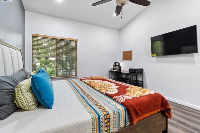 4052 Ghiotti Ct, Pleasanton, CA 94588