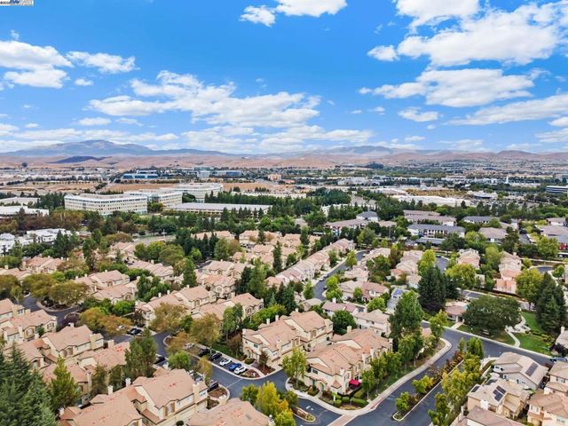 4052 Ghiotti Ct, Pleasanton, CA 94588