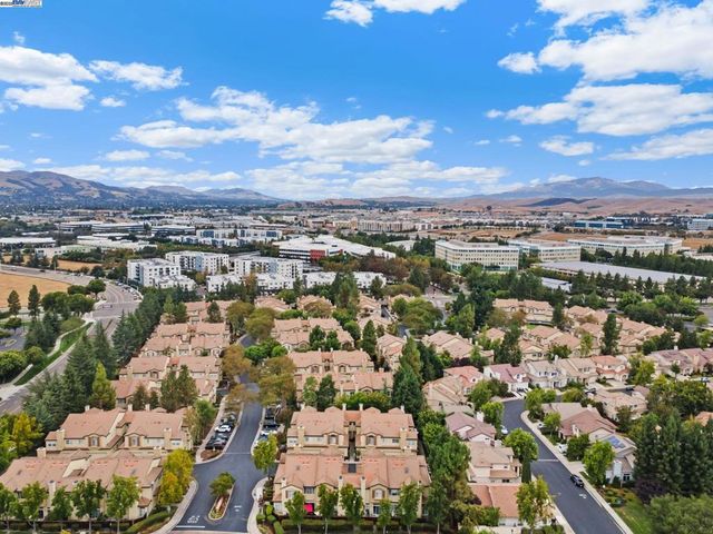 4052 Ghiotti Ct, Pleasanton, CA 94588