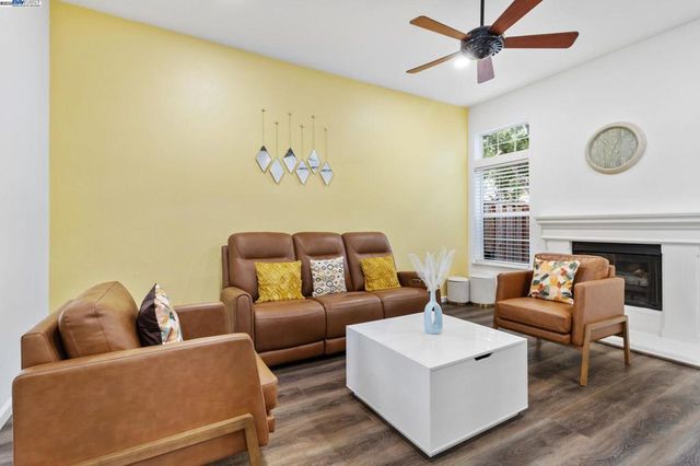 4052 Ghiotti Ct, Pleasanton, CA 94588