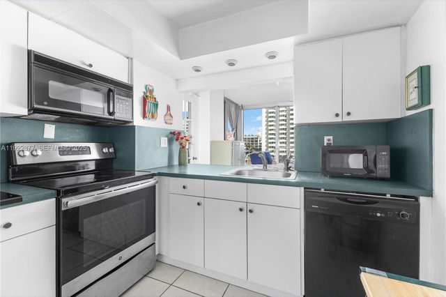 2655 Collins Ave 603, Miami Beach, FL 33140