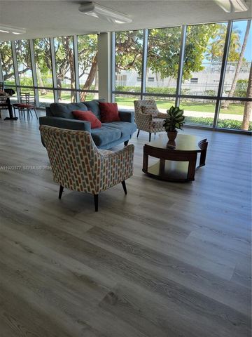 2655 Collins Ave 603, Miami Beach, FL 33140