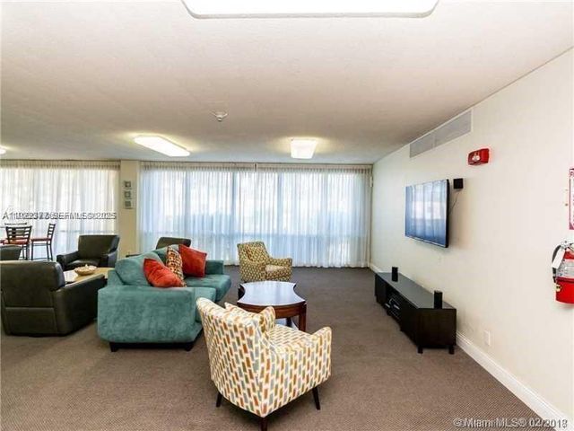 2655 Collins Ave 603, Miami Beach, FL 33140