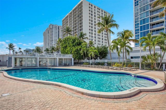 2655 Collins Ave 603, Miami Beach, FL 33140