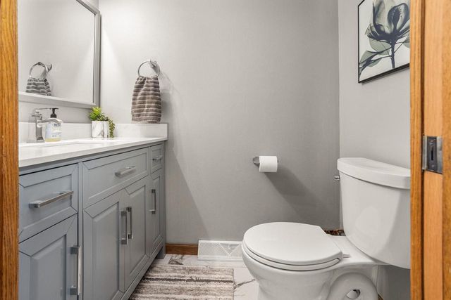 W182S7785 Ann DRIVE, Muskego, WI 53150