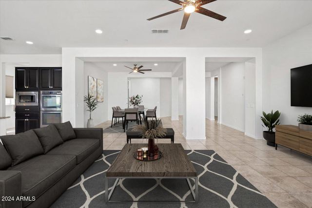 11856 W LONE TREE Trail, Peoria, AZ 85383