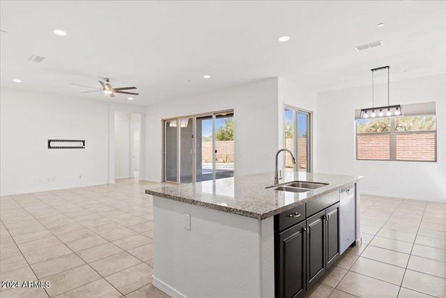 11856 W LONE TREE Trail, Peoria, AZ 85383